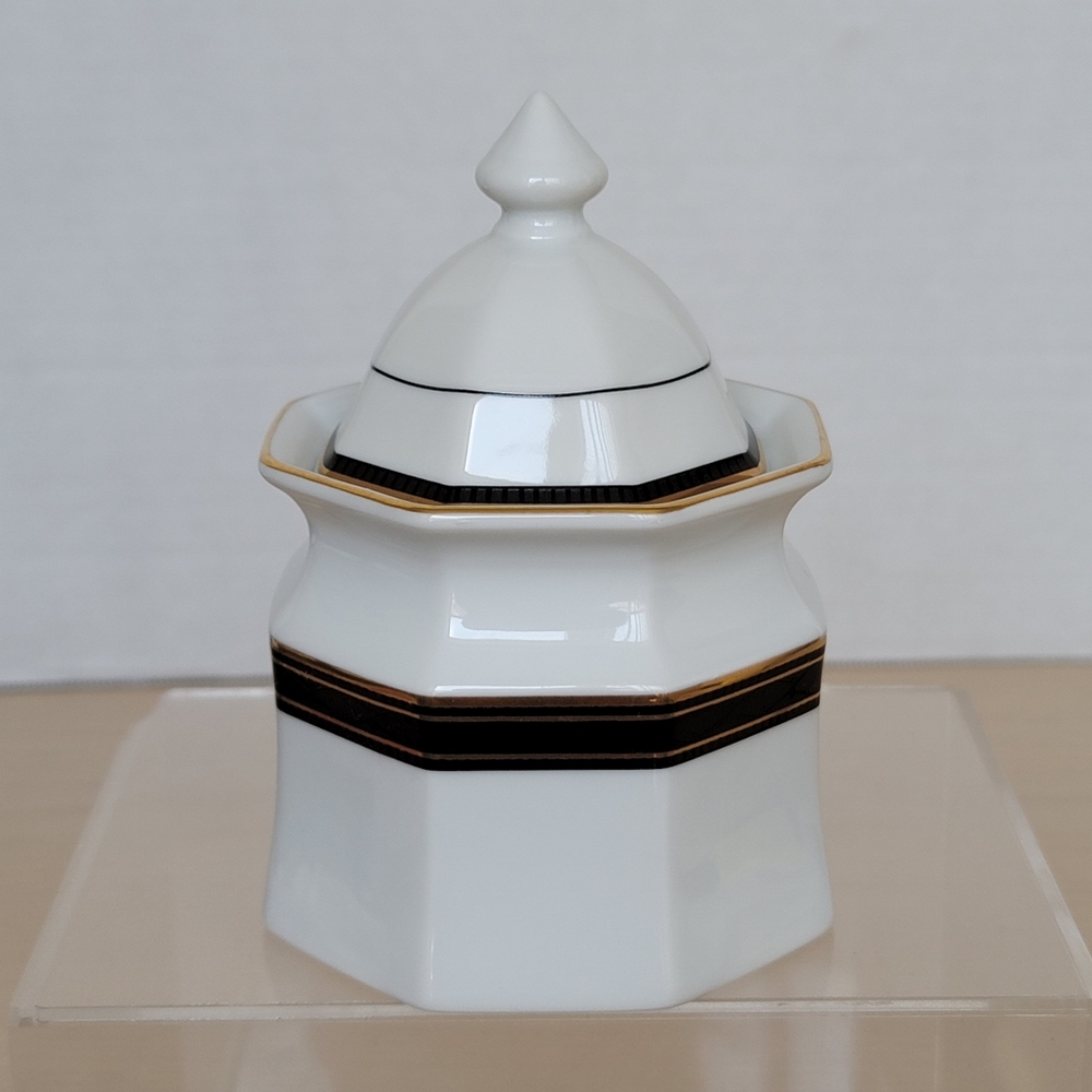 Christopher Stuart Black Dress Gold Black Rim White Lidded Sugar Bowl